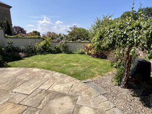 Photo 26- click for photo gallery